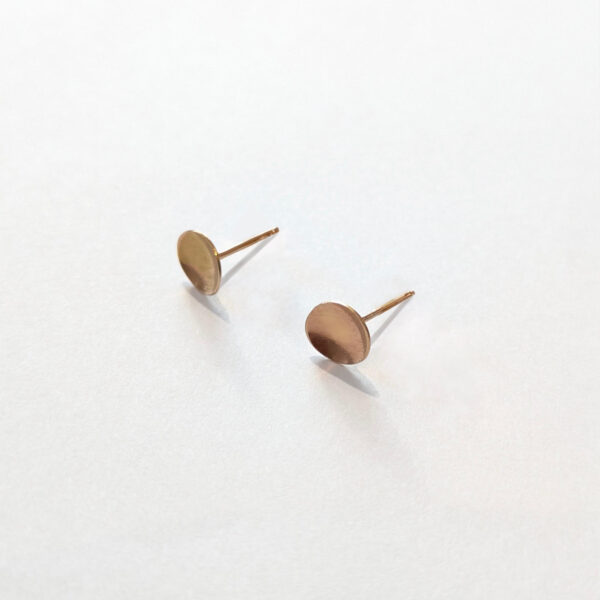 Gold Dish Studs - Small | Kara Hetz