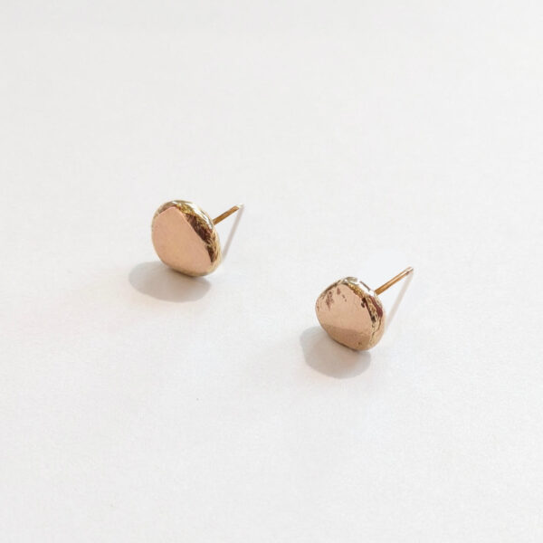 Gold Hammered Nugget Earrings | Kara Hetz