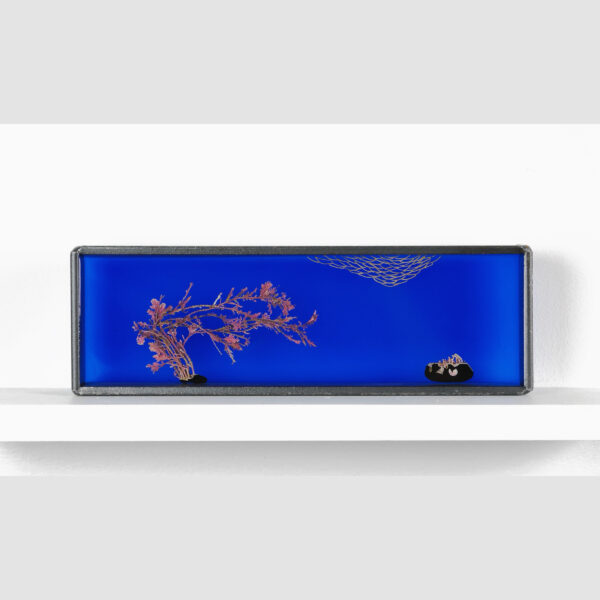 Horizontal Rectangular Sculpture - deep blue | Andrea Haffner
