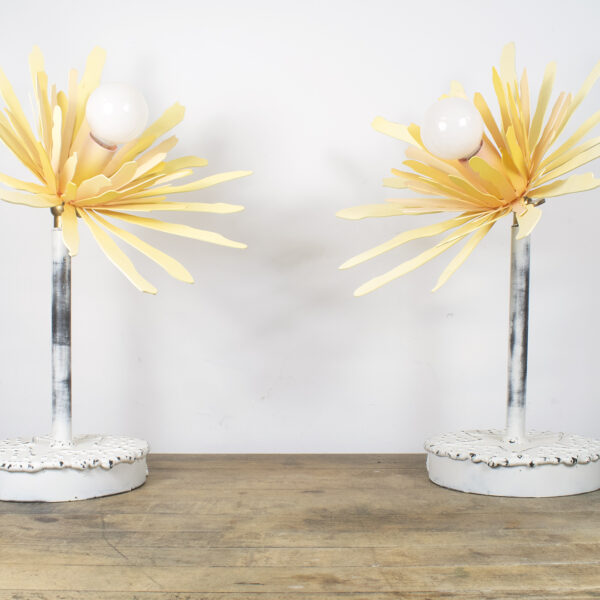 Spring Flower Lamp | Everett Hoffman