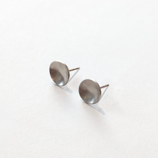 Dish Studs - Medium | Kara Hetz